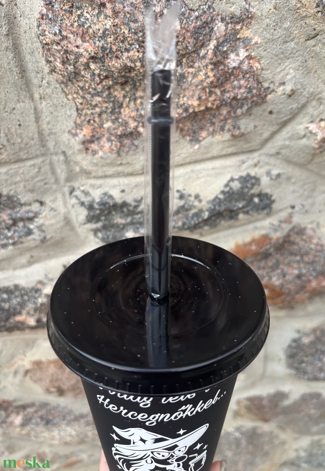 A világ tele van hercegnőkkelEzért lettem inkább boszorkány! - Vicces feliratú pohár (710 ml) - otthon & életmód - konyhafelszerelés, tálalás - tálalás - pohár - Meska.hu