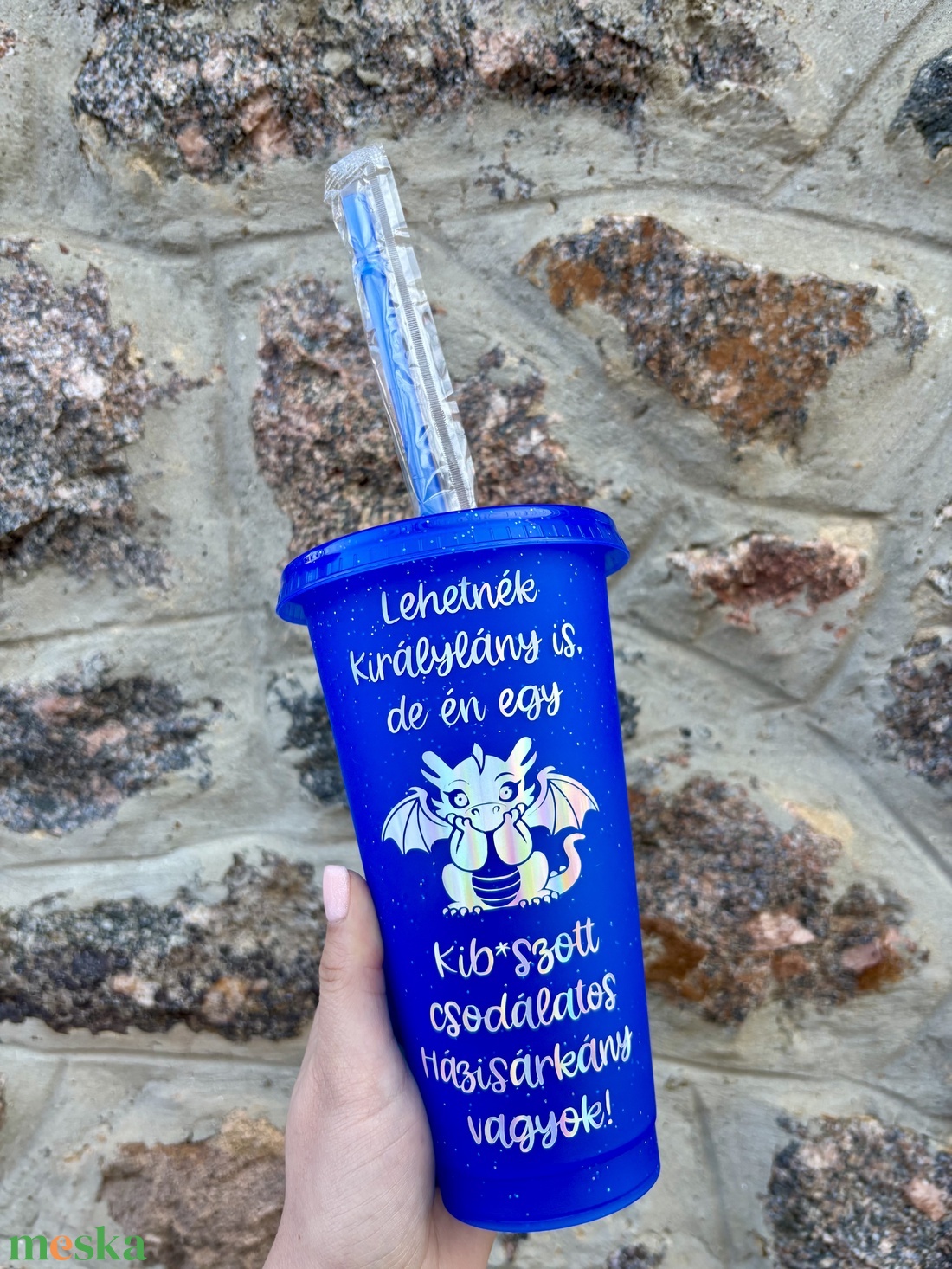 Vicces feliratú (Csodálatos házisárkány) pohár tetővel és szívószállal - otthon & életmód - konyhafelszerelés, tálalás - tálalás - pohár - Meska.hu