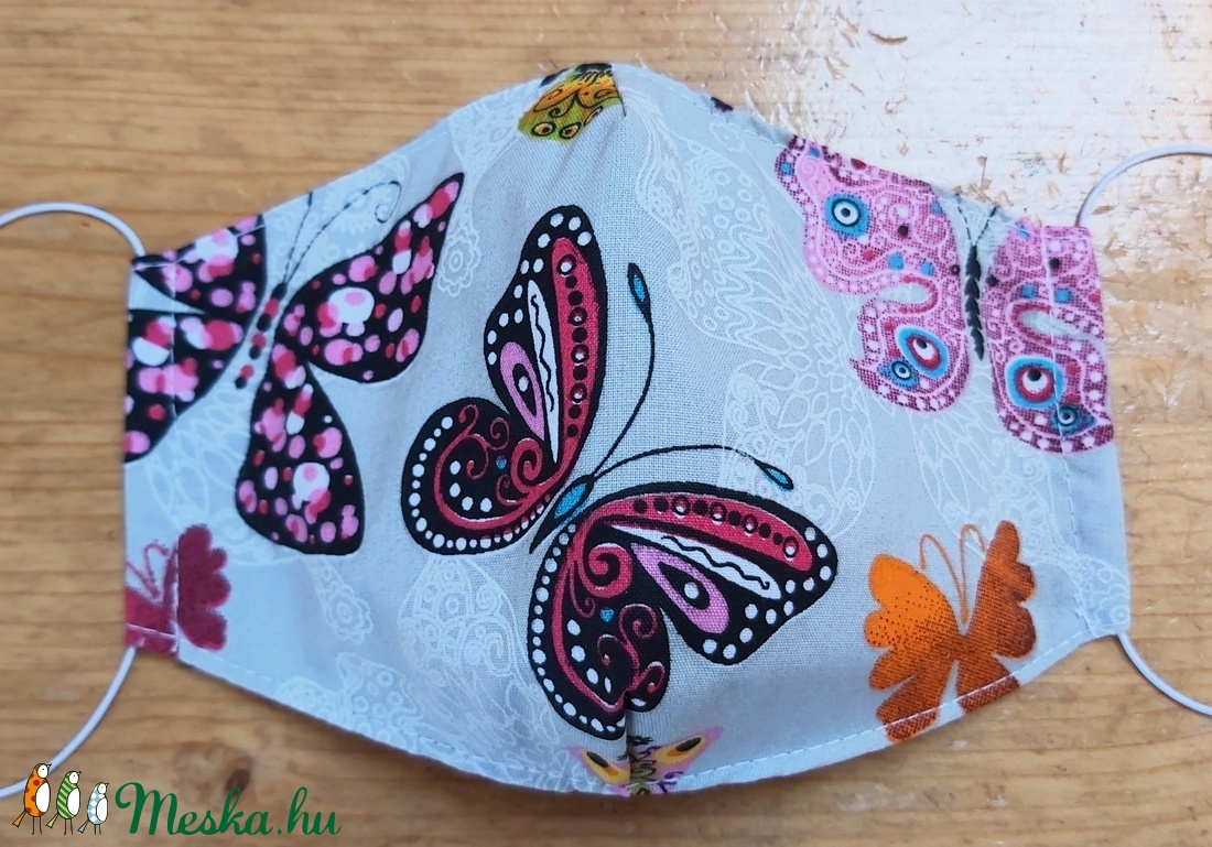 Színes pillangós háromrétegű, szűrő behelyezésére alkalmas női textil arcmaszk -  - Meska.hu