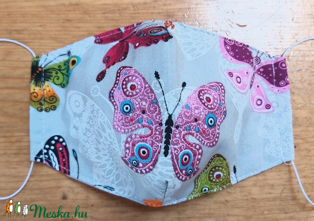 Színes pillangós háromrétegű, szűrő behelyezésére alkalmas női textil arcmaszk -  - Meska.hu