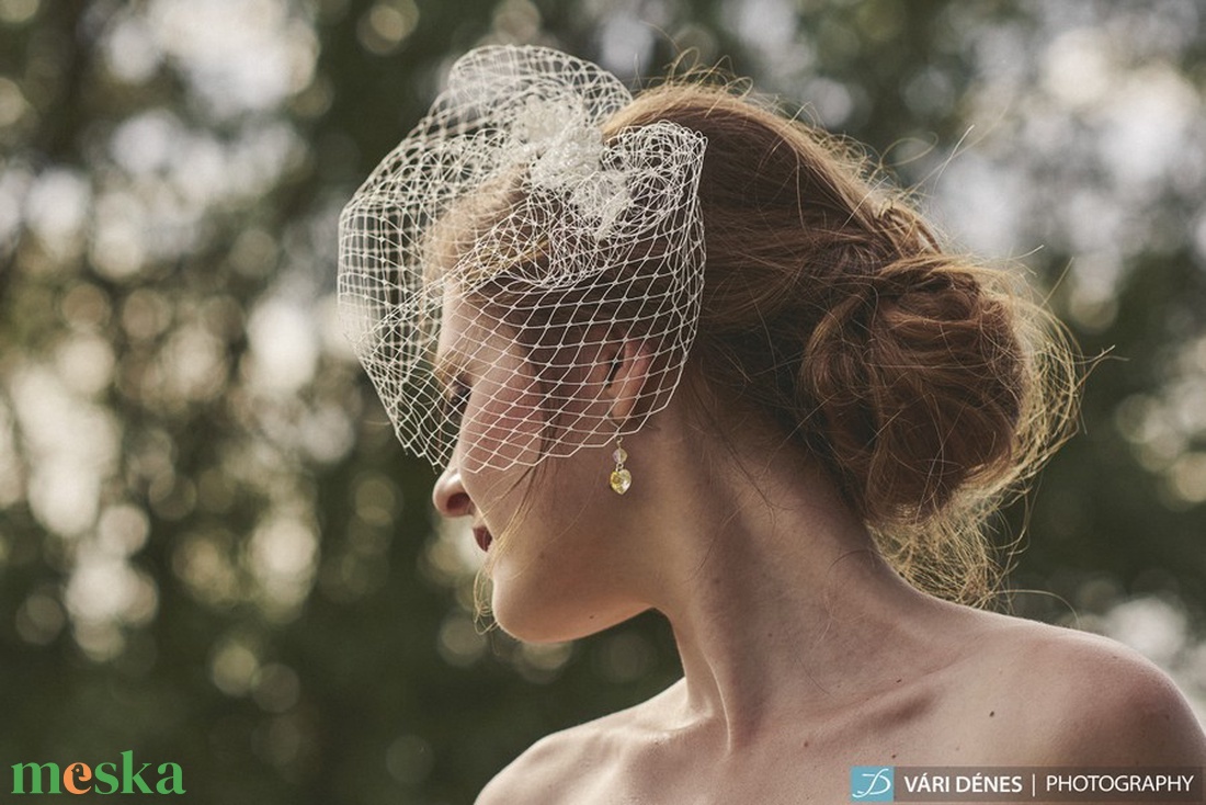 Birdcage fátyol köves díszítéssel - esküvő - kiegészítők - fátyol - Meska.hu