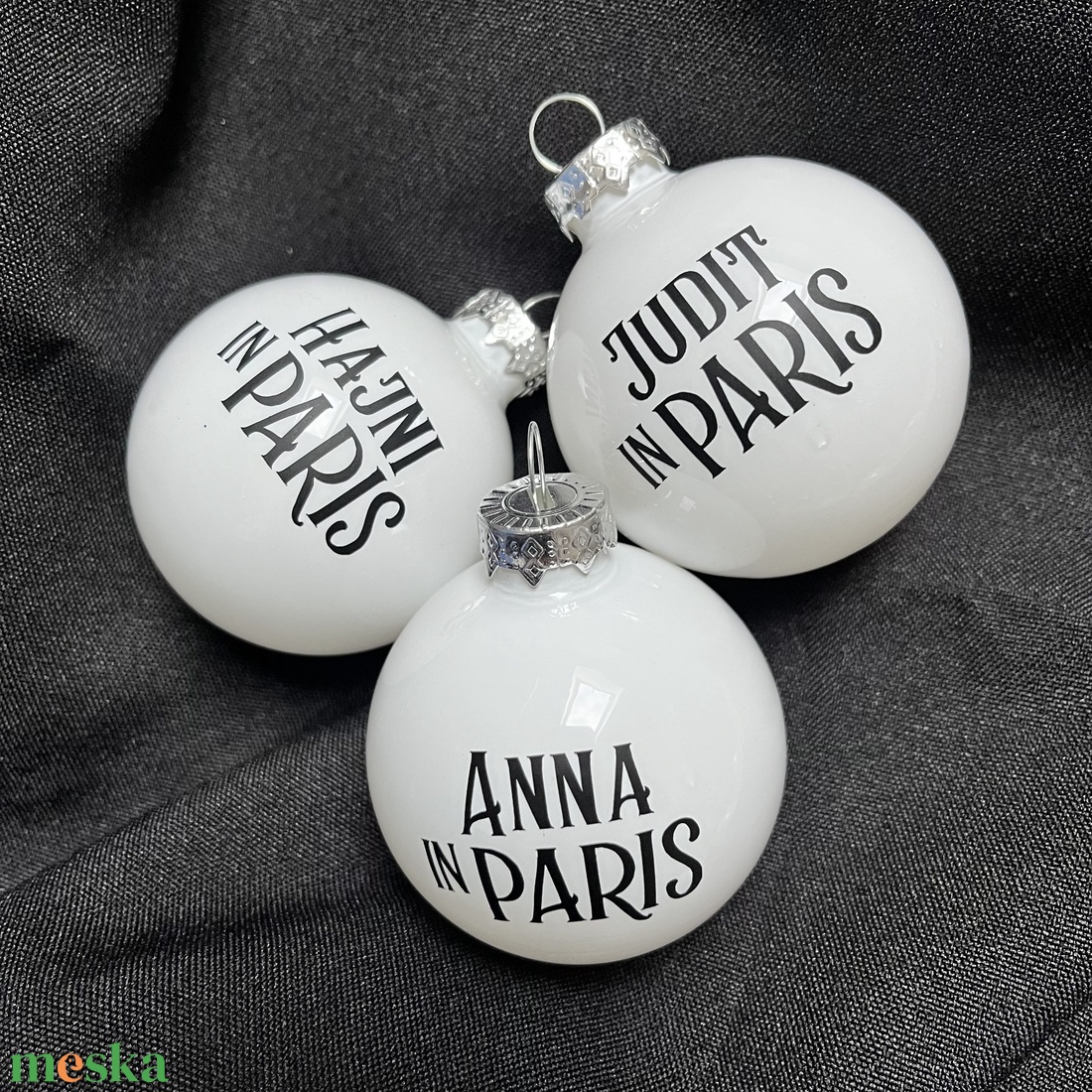 Emily Párizsban - Egyedi karácsonyi gömb - karácsony - karácsonyi lakásdekoráció - karácsonyfadíszek - Meska.hu