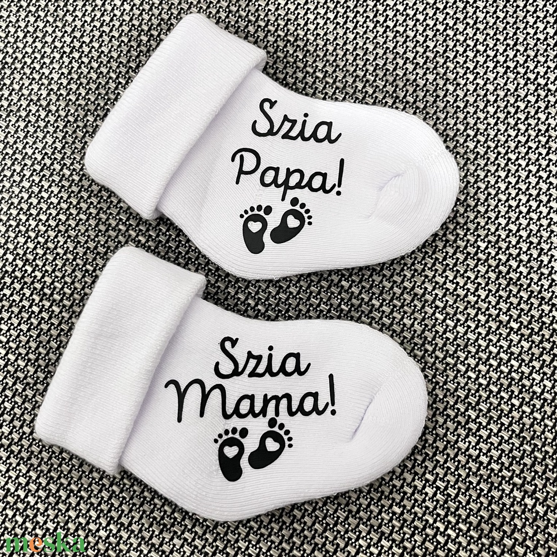 Baba bejelentő kis zokni - ruha & divat - babaruha & gyerekruha - babafotózási ruha és kellék - Meska.hu Baba bejelentő kis zokni - ruha & divat - babaruha & gyerekruha - babafotózási ruha és kellék - Meska.hu