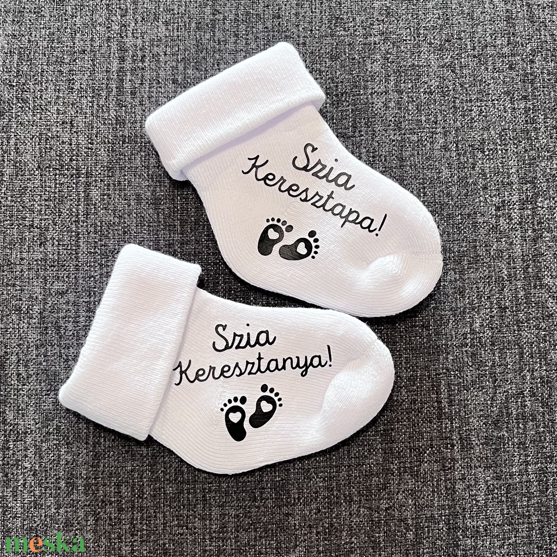 Baba bejelentő kis zokni - ruha & divat - babaruha & gyerekruha - babafotózási ruha és kellék - Meska.hu Baba bejelentő kis zokni - ruha & divat - babaruha & gyerekruha - babafotózási ruha és kellék - Meska.hu
