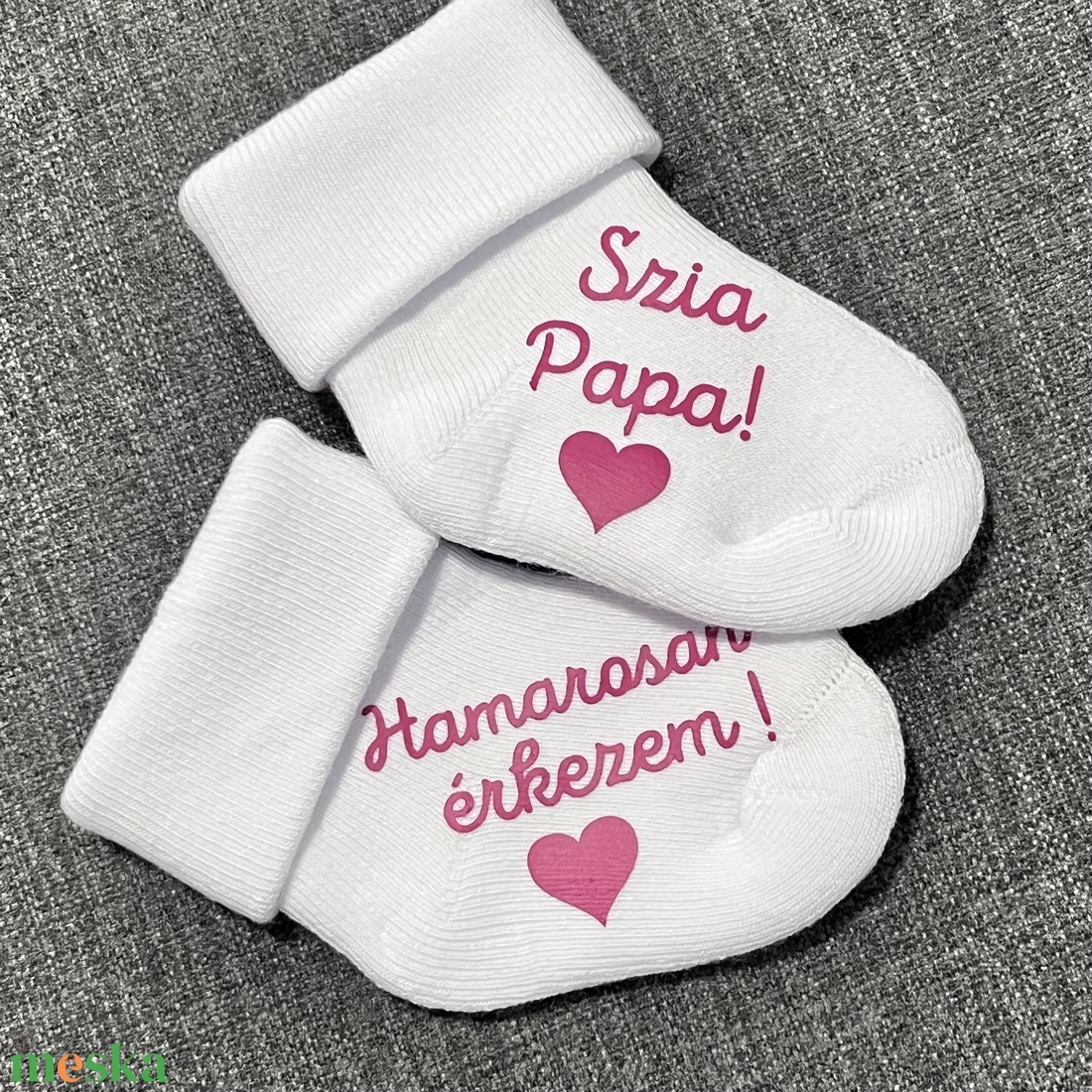 Baba bejelentő kis zokni - ruha & divat - babaruha & gyerekruha - babafotózási ruha és kellék - Meska.hu Baba bejelentő kis zokni - ruha & divat - babaruha & gyerekruha - babafotózási ruha és kellék - Meska.hu