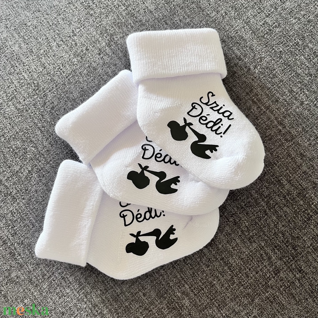 Baba bejelentő kis zoknik  5 db - baba - mama - babaemlékek - bababejelentők - Meska.hu