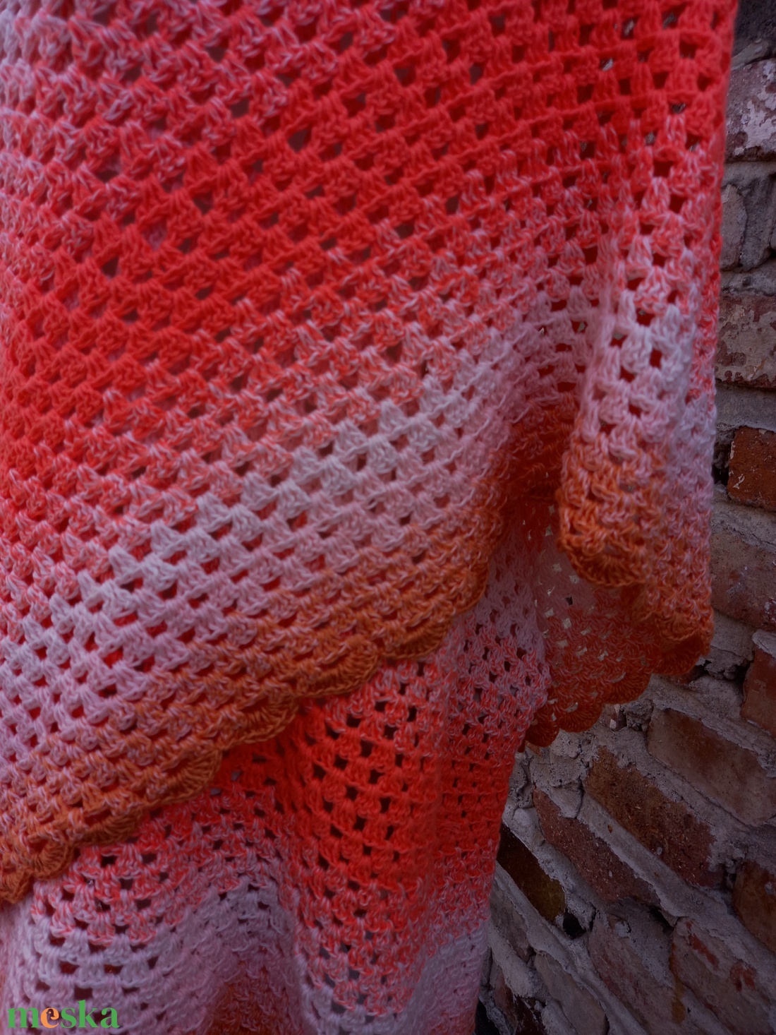 Ombre Horgolt vállkendő - háromszög alakú  - ruha & divat - sál, sapka, kendő - vállkendő - Meska.hu