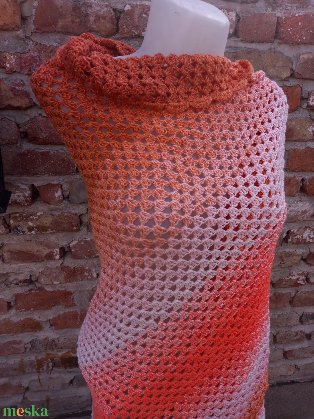 Ombre Horgolt vállkendő - háromszög alakú  - ruha & divat - sál, sapka, kendő - vállkendő - Meska.hu