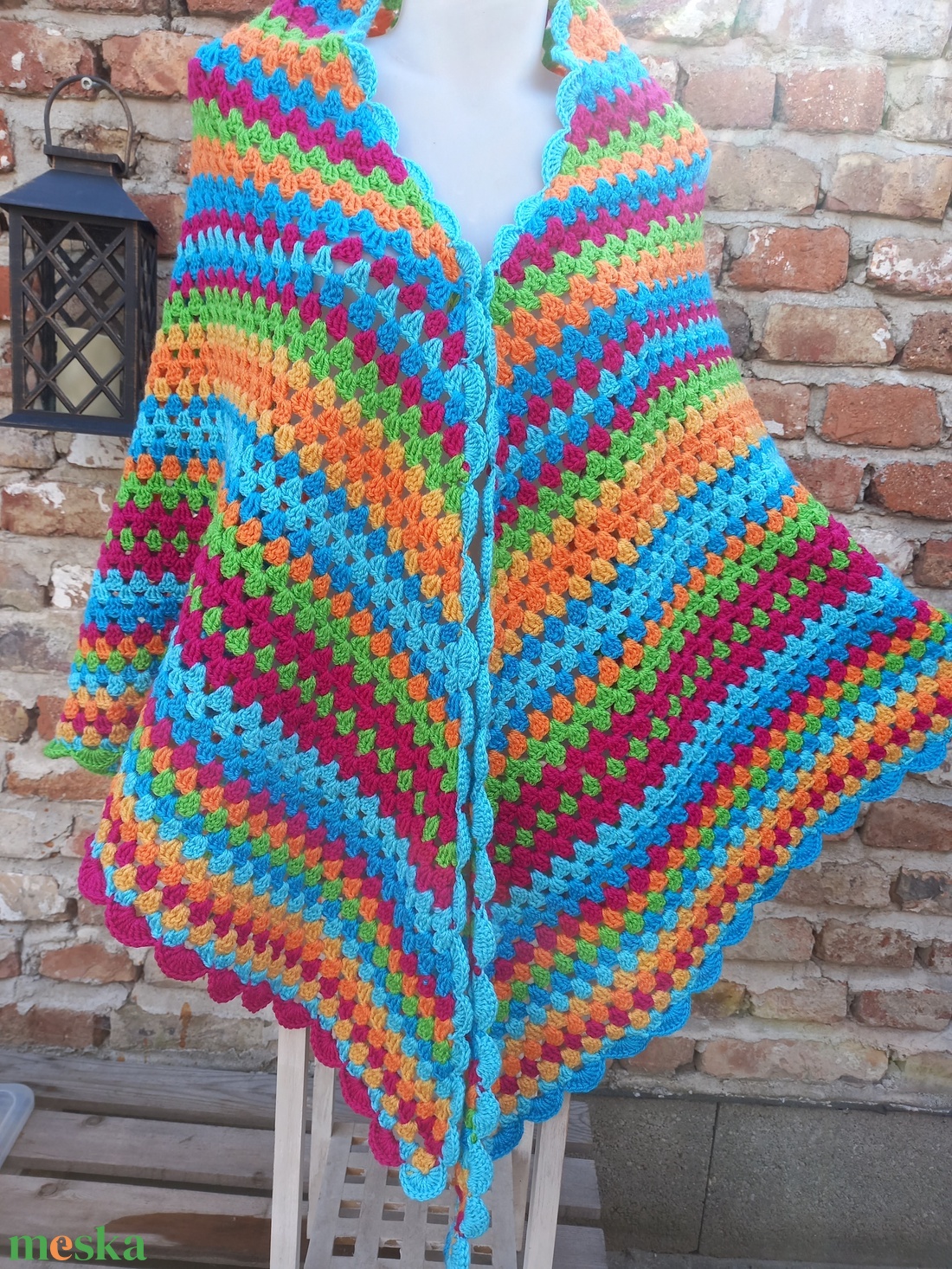 Fuerteventura Horgolt vállkendő - háromszög alakú  - ruha & divat - sál, sapka, kendő - vállkendő - Meska.hu