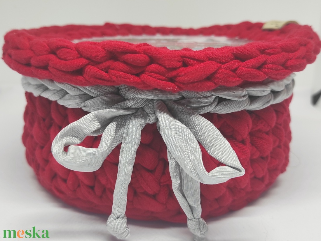 karácsonyi dobozka polófonalból horgolt tároló -  - otthon & életmód - tárolás & rendszerezés - tárolókosár - Meska.hu