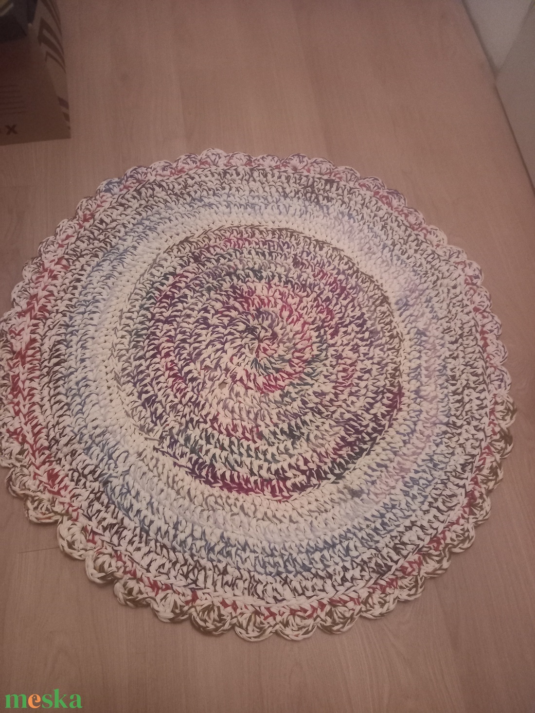 Rongyszőnyeg hatású horgolt kerek szőnyeg  - otthon & életmód - tárolás & rendszerezés - tárolókosár - Meska.hu