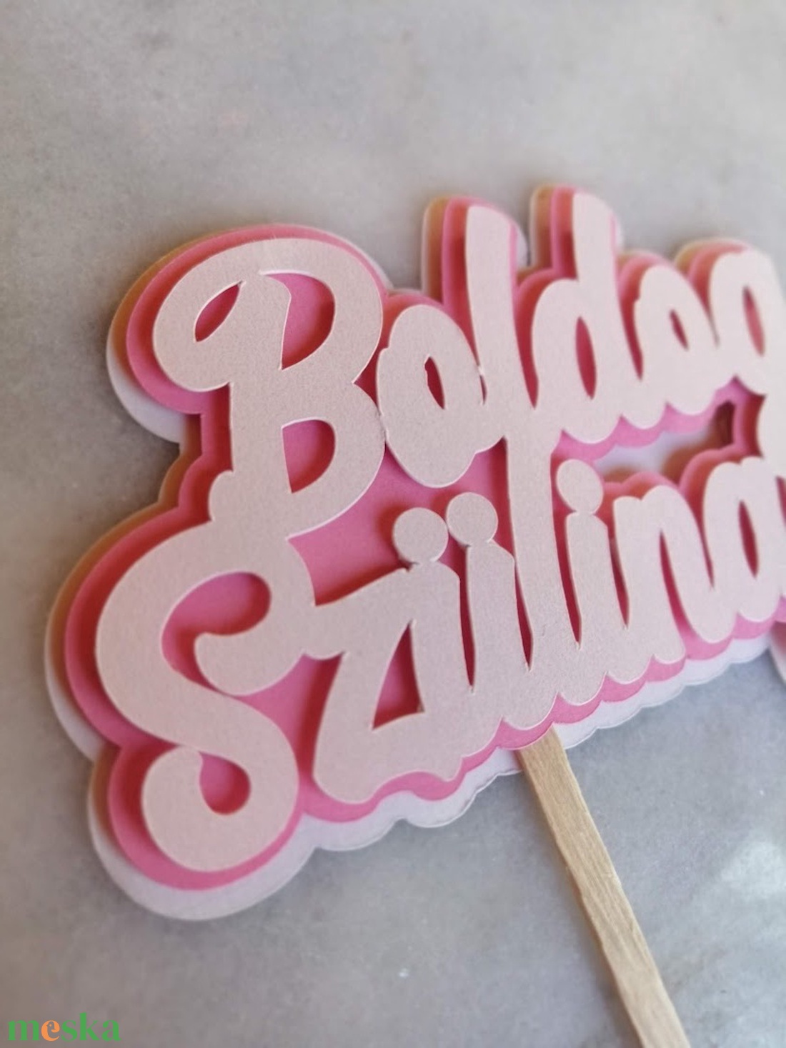 Tortadísz Boldog Szülinapot! - otthon & életmód - konyhafelszerelés, tálalás - sütés, főzés - sütidísz - Meska.hu Tortadísz Boldog Szülinapot! - otthon & életmód - konyhafelszerelés, tálalás - sütés, főzés - sütidísz - Meska.hu
