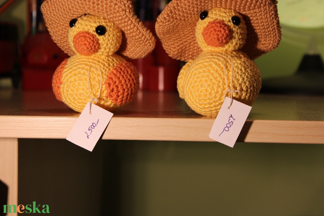 Kacsa kalapban amigurumi - játék & sport - plüssállat & játékfigura - madár - Meska.hu Kacsa kalapban amigurumi - játék & sport - plüssállat & játékfigura - madár - Meska.hu