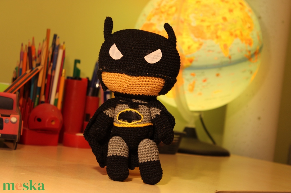 Batman szuperhős horgolt figura - játék & sport - plüssállat & játékfigura - más figura - Meska.hu Batman szuperhős horgolt figura - játék & sport - plüssállat & játékfigura - más figura - Meska.hu