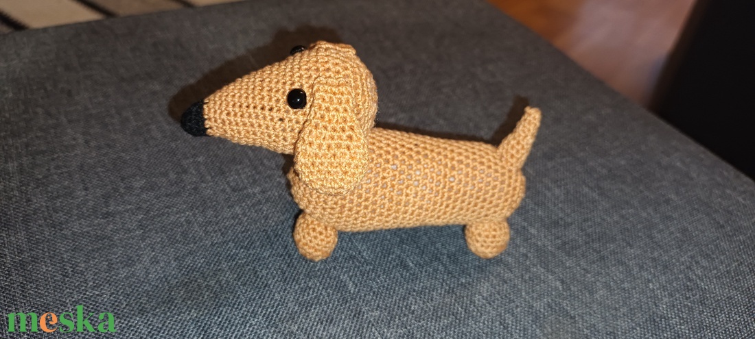 Mini tacskó - játék & sport - plüssállat & játékfigura - kutya - Meska.hu