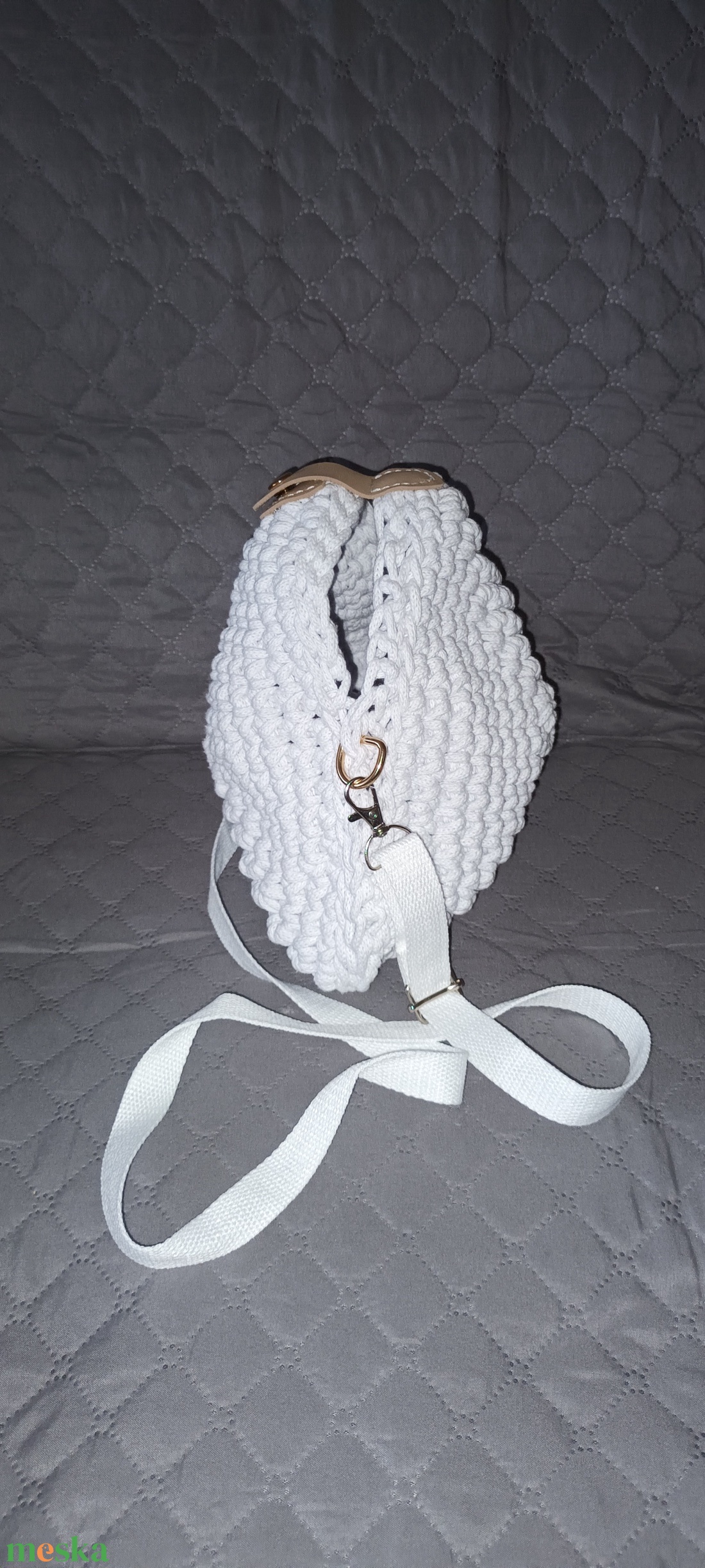 Horgolt háromszög alakú táska - esküvő - kiegészítők - táska - Meska.hu