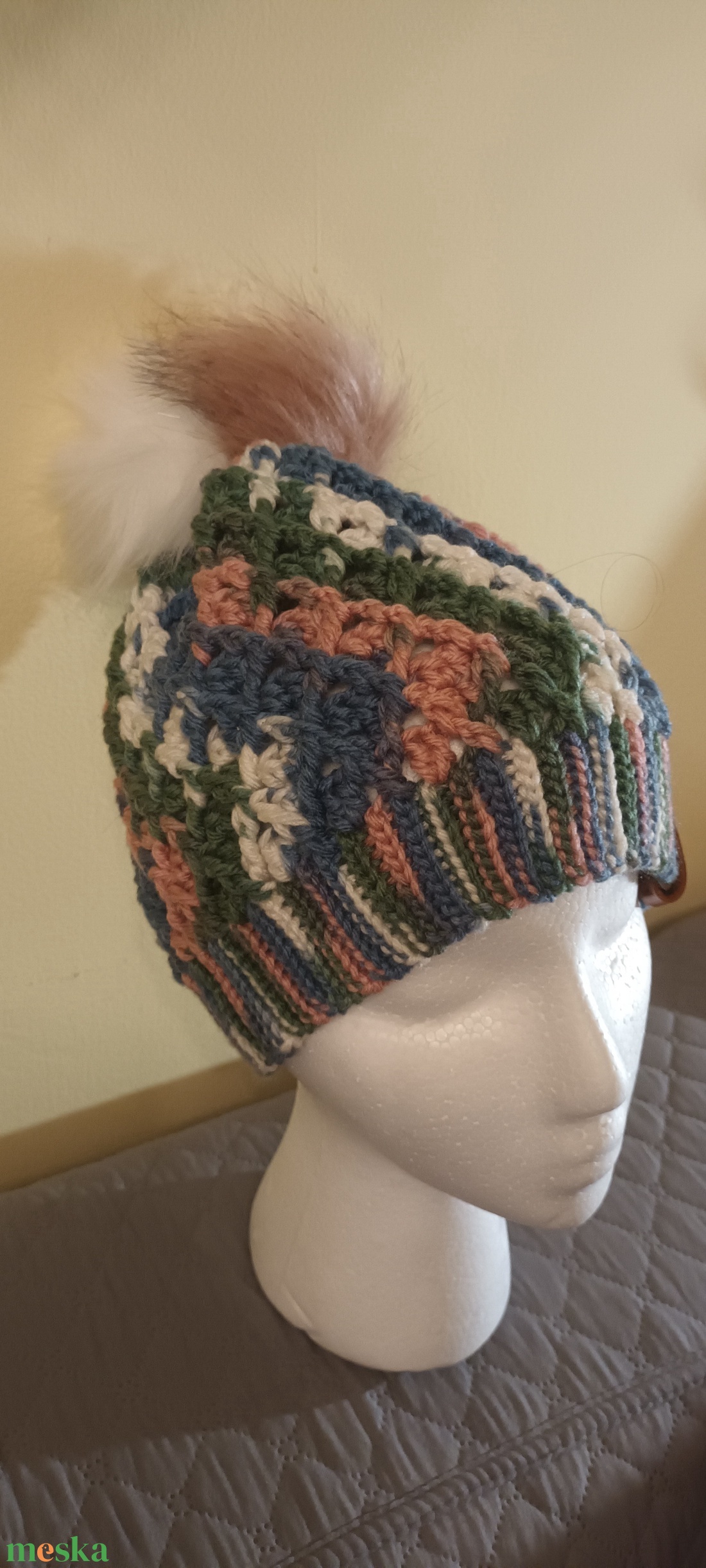 Felnőtt női horgolt sapka  - ruha & divat - sál, sapka, kendő - sapka - Meska.hu