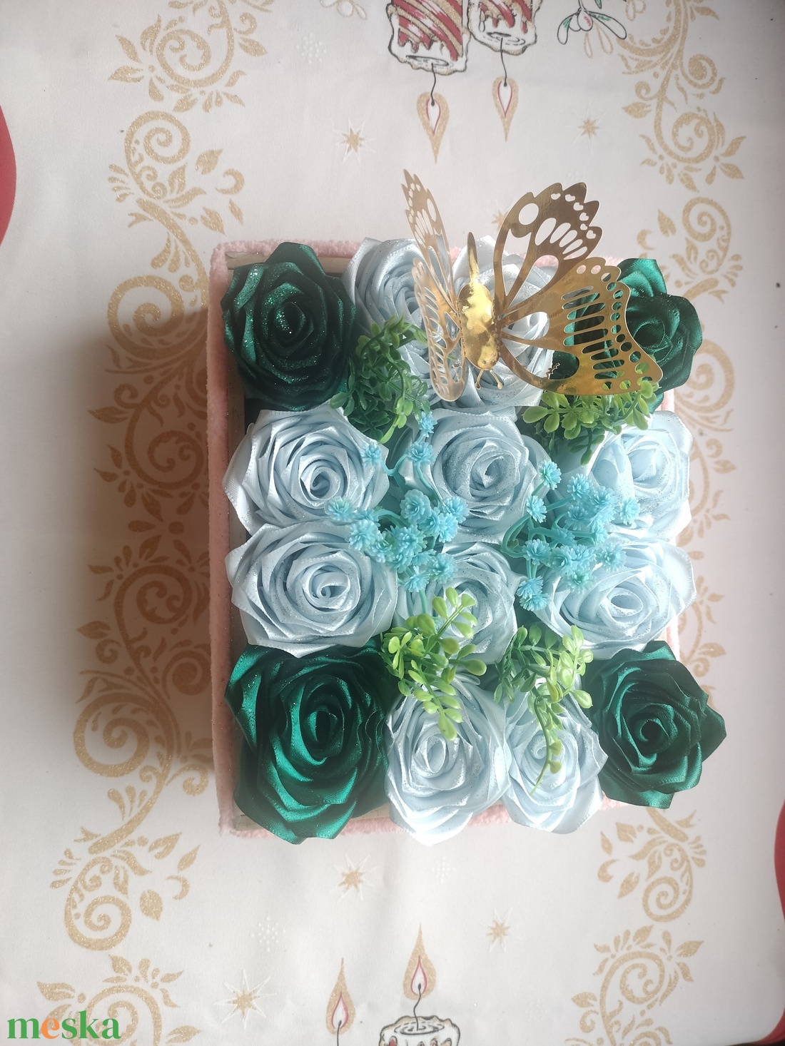 Rózsa box pillangóval - otthon & életmód - virágdekoráció - virágok - virágbox - Meska.hu