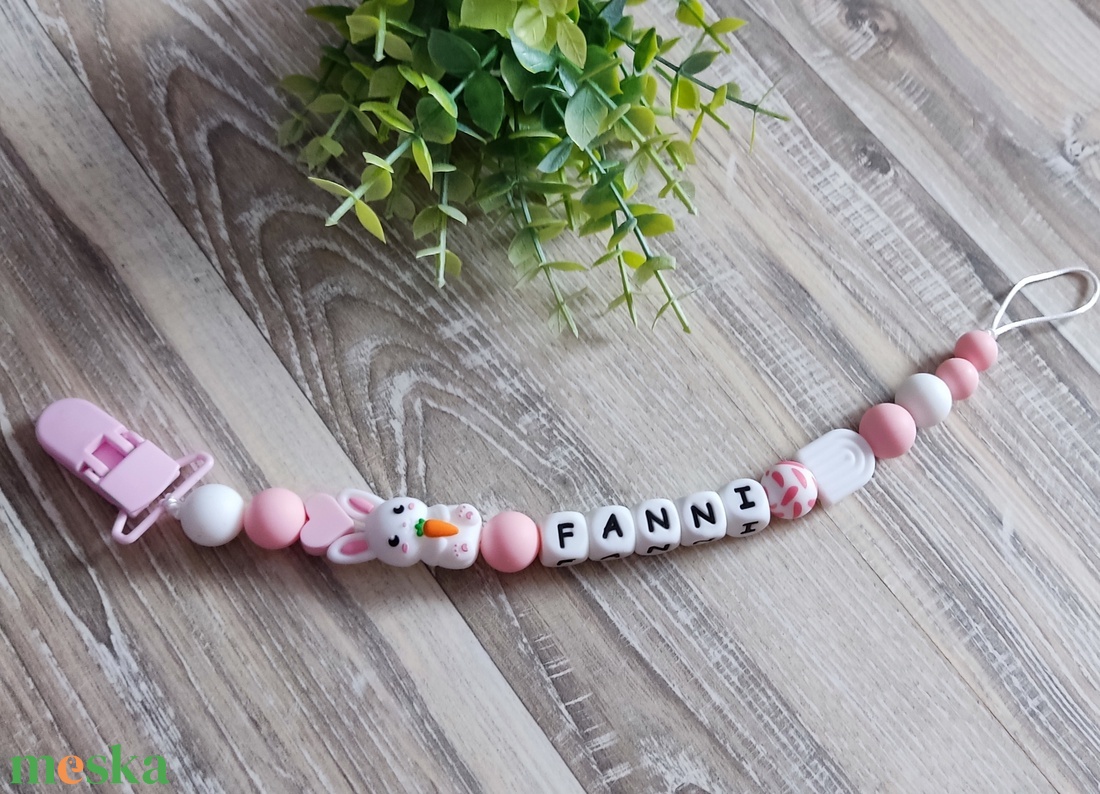 Húsvéti nyuszis egyedi cumilánc  - baba - mama - baba játékok - cumilánc - Meska.hu