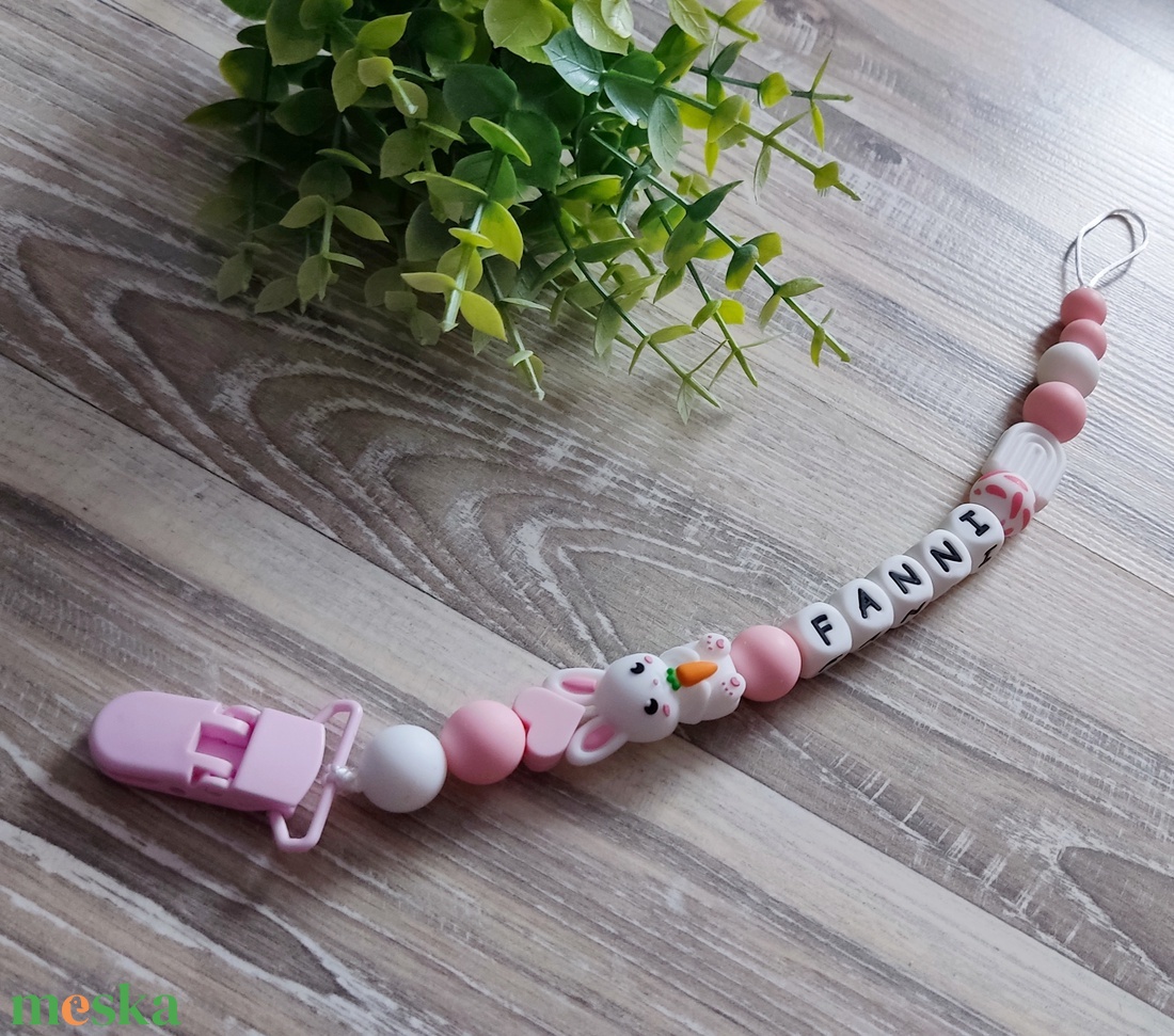 Húsvéti nyuszis egyedi cumilánc  - baba - mama - baba játékok - cumilánc - Meska.hu