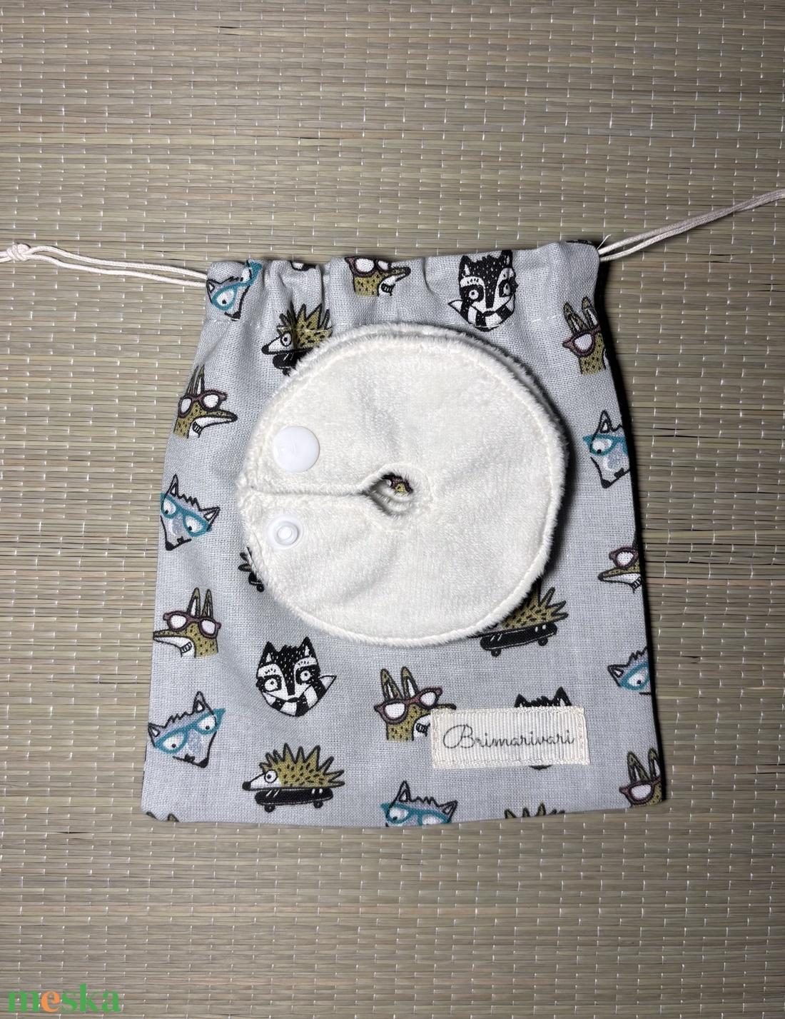 Mic-key button gyomorszondához alátét / g-tube covers szürke farkas  - szépségápolás - egészségmegőrzési kellékek - Meska.hu