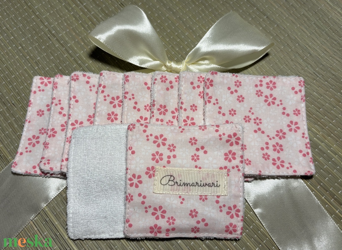 Arctisztító párna - rózsaszín vir�gok - szépségápolás - arcápolás - arctisztító korong - Meska.hu