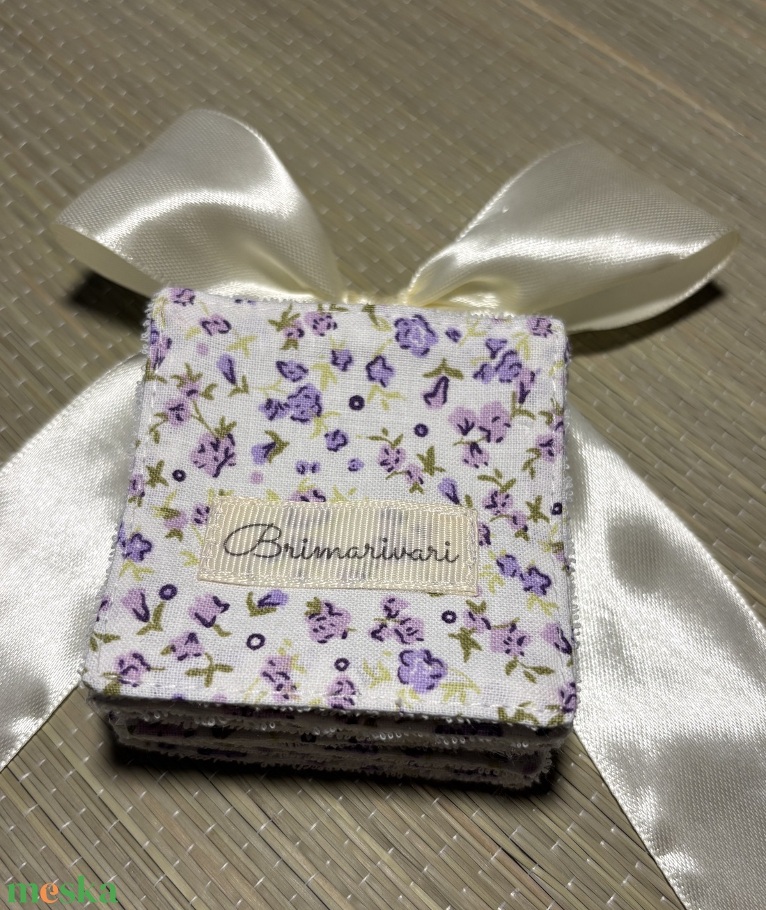 Arctisztító párna - lila virágok - szépségápolás - arcápolás - arctisztító korong - Meska.hu