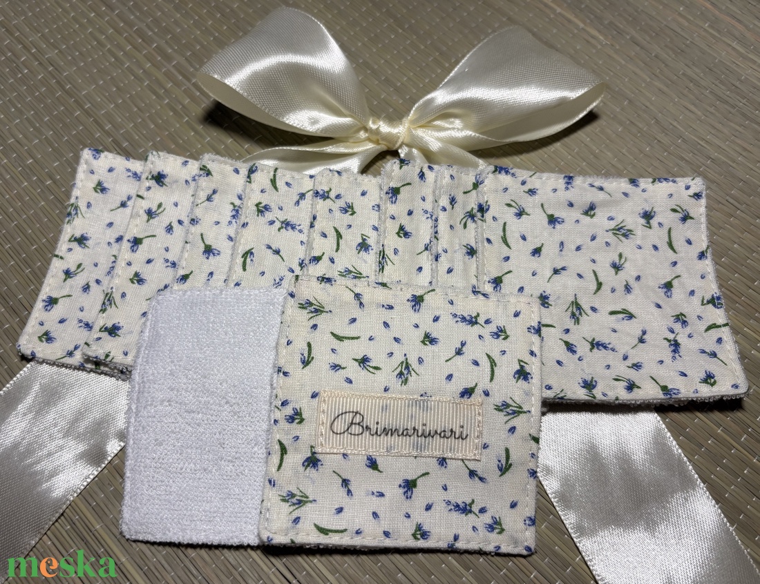 Arctisztító párna - kék virágok - szépségápolás - arcápolás - arctisztító korong - Meska.hu