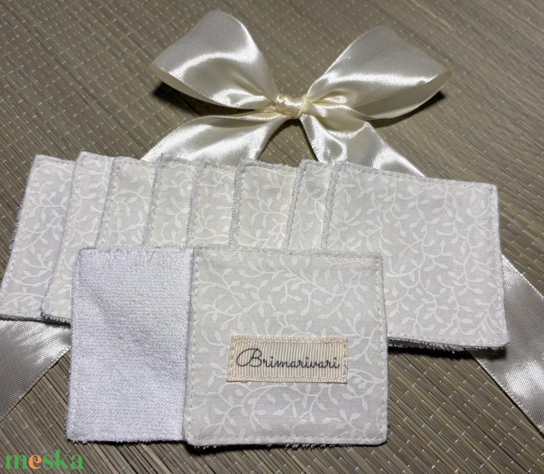 Arctisztító párna -fehér indák - szépségápolás - arcápolás - arctisztító korong - Meska.hu