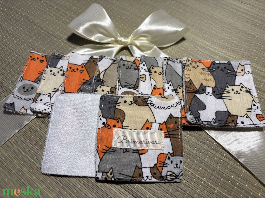 Arctisztító párna -barna cicás - szépségápolás - arcápolás - arctisztító korong - Meska.hu