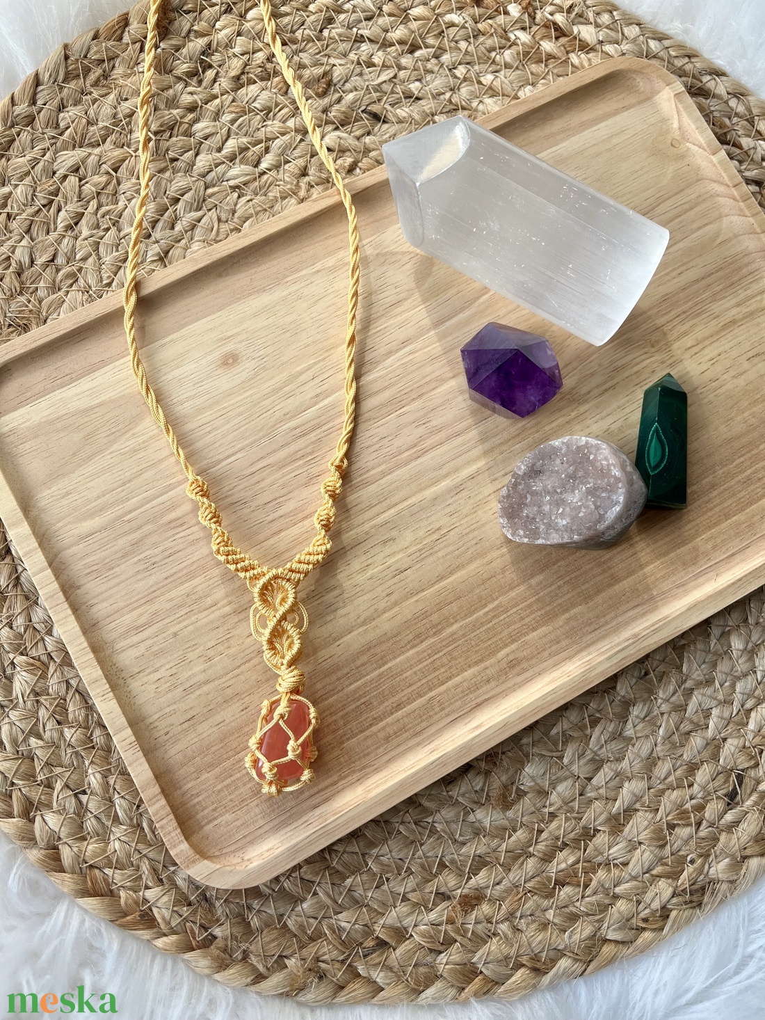 Eperkvarc amulett makramé köntösben - ékszer - nyaklánc - hosszú nyaklánc - Meska.hu