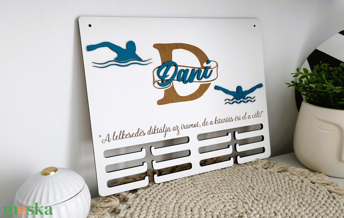 Éremtartó - úszás - otthon & életmód - dekoráció - fali és függő dekoráció - éremtartó - Meska.hu