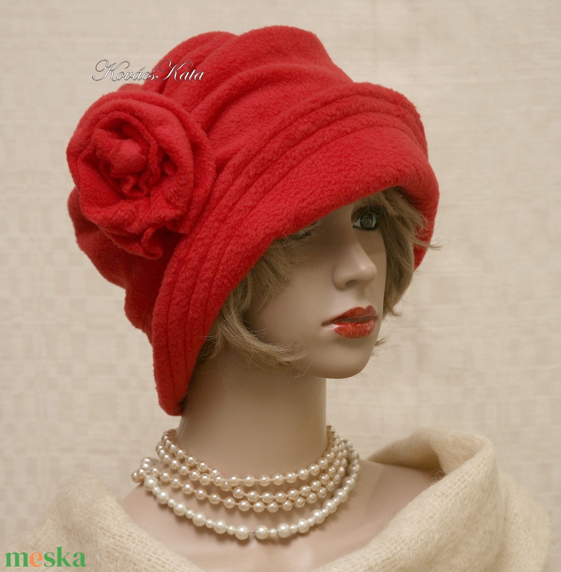 ERNA cloche - polár flapper kalap / piros - ruha & divat - sál, sapka, kendő - kalap - Meska.hu ERNA cloche - polár flapper kalap / piros - ruha & divat - sál, sapka, kendő - kalap - Meska.hu
