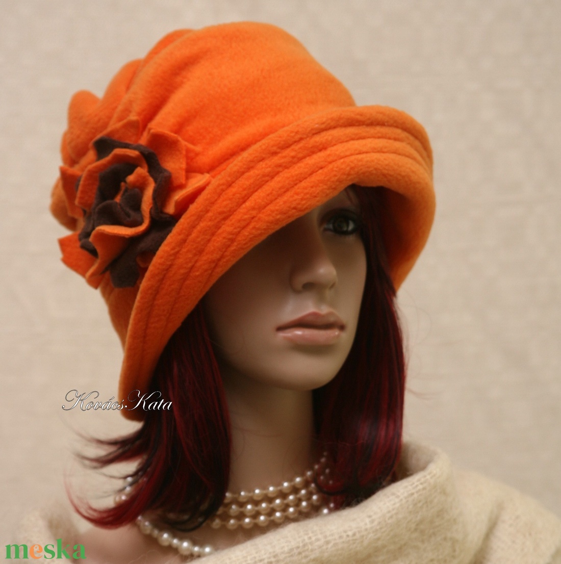 ERNA cloche - polár flapper kalap - ruha & divat - sál, sapka, kendő - kalap - Meska.hu ERNA cloche - polár flapper kalap - ruha & divat - sál, sapka, kendő - kalap - Meska.hu