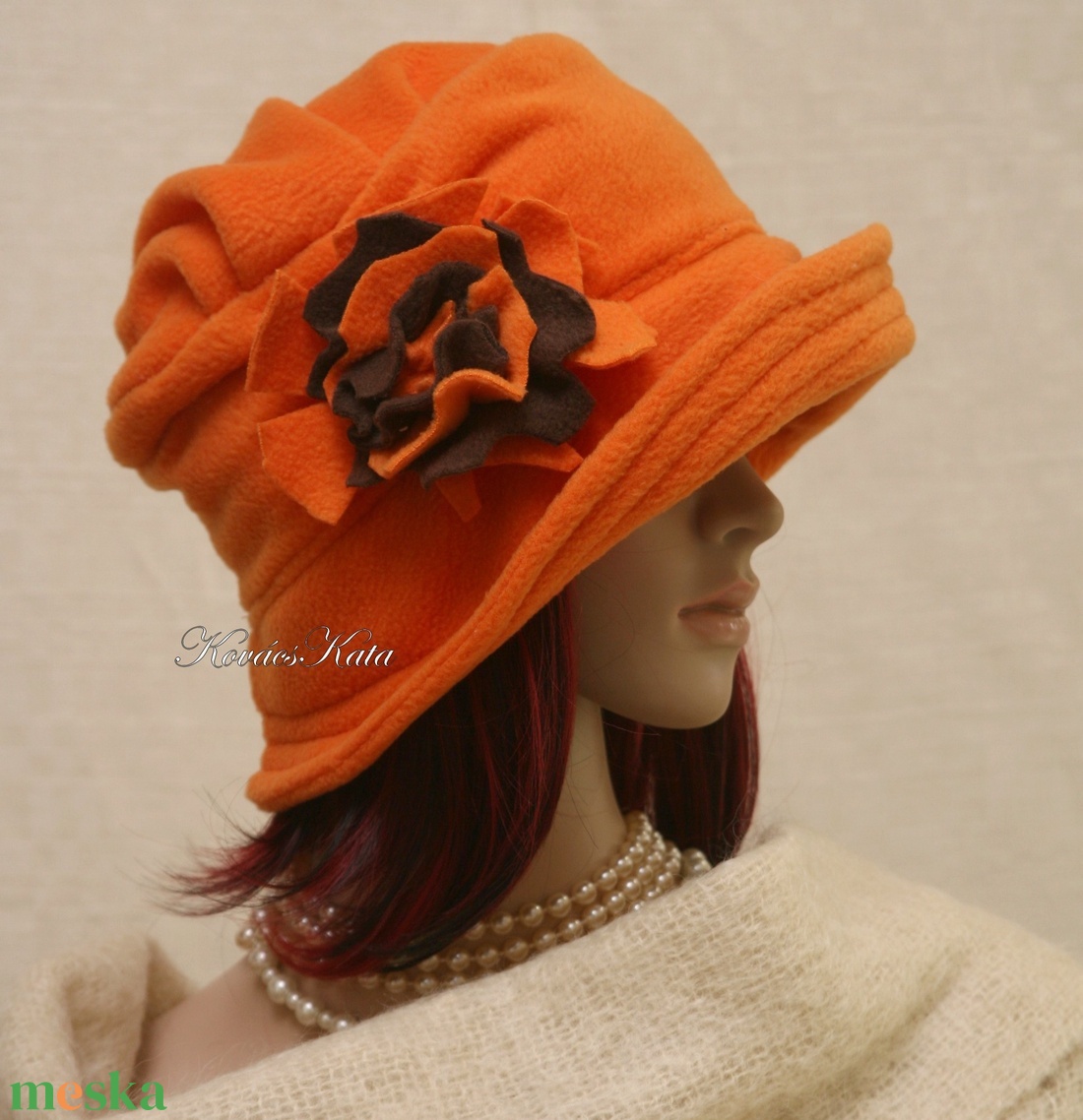 ERNA cloche - polár flapper kalap - ruha & divat - sál, sapka, kendő - kalap - Meska.hu ERNA cloche - polár flapper kalap - ruha & divat - sál, sapka, kendő - kalap - Meska.hu