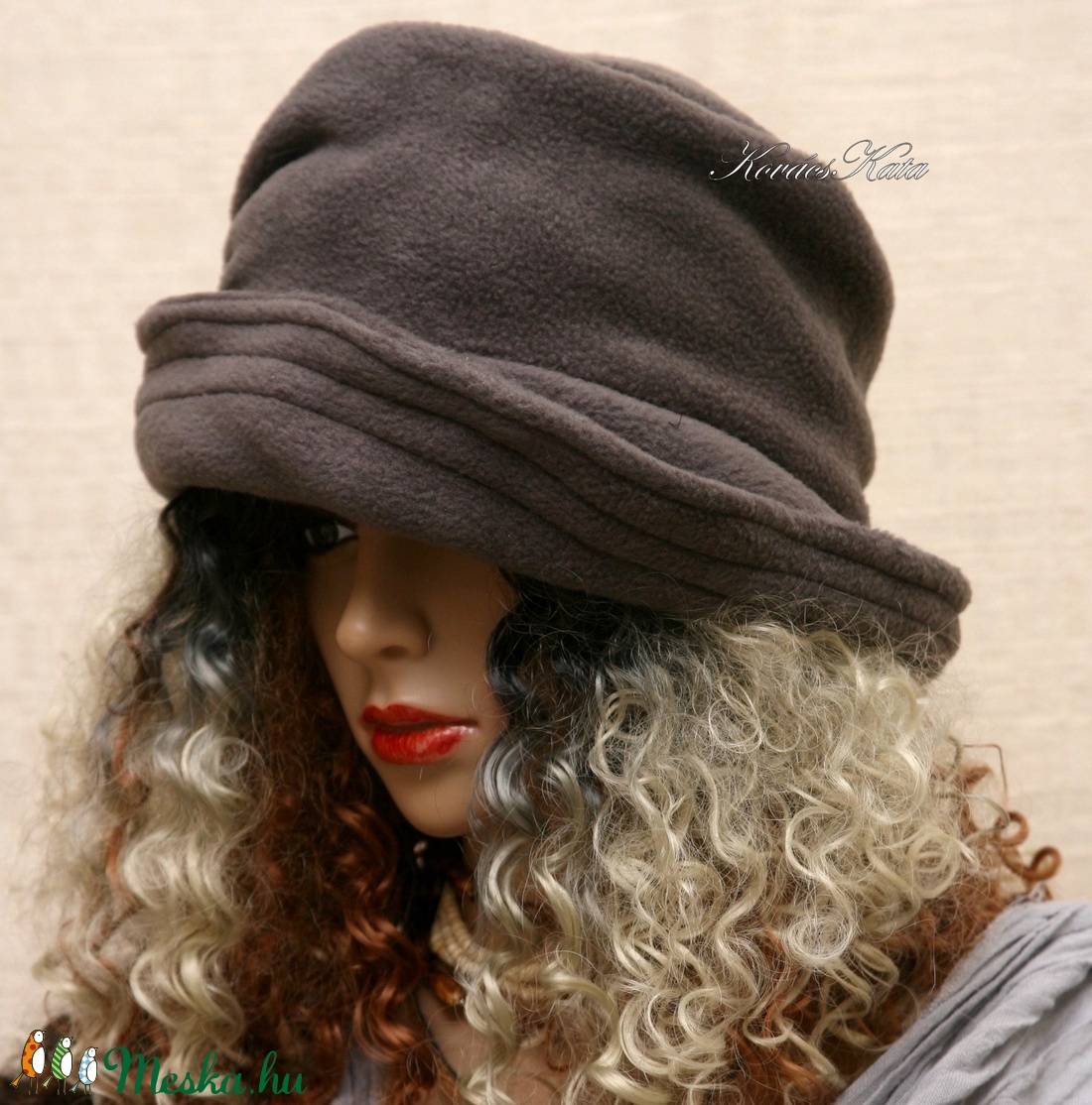 ERNA cloche XL -szürke polár flapper kalap - ruha & divat - sál, sapka, kendő - kalap - Meska.hu ERNA cloche XL -szürke polár flapper kalap - ruha & divat - sál, sapka, kendő - kalap - Meska.hu