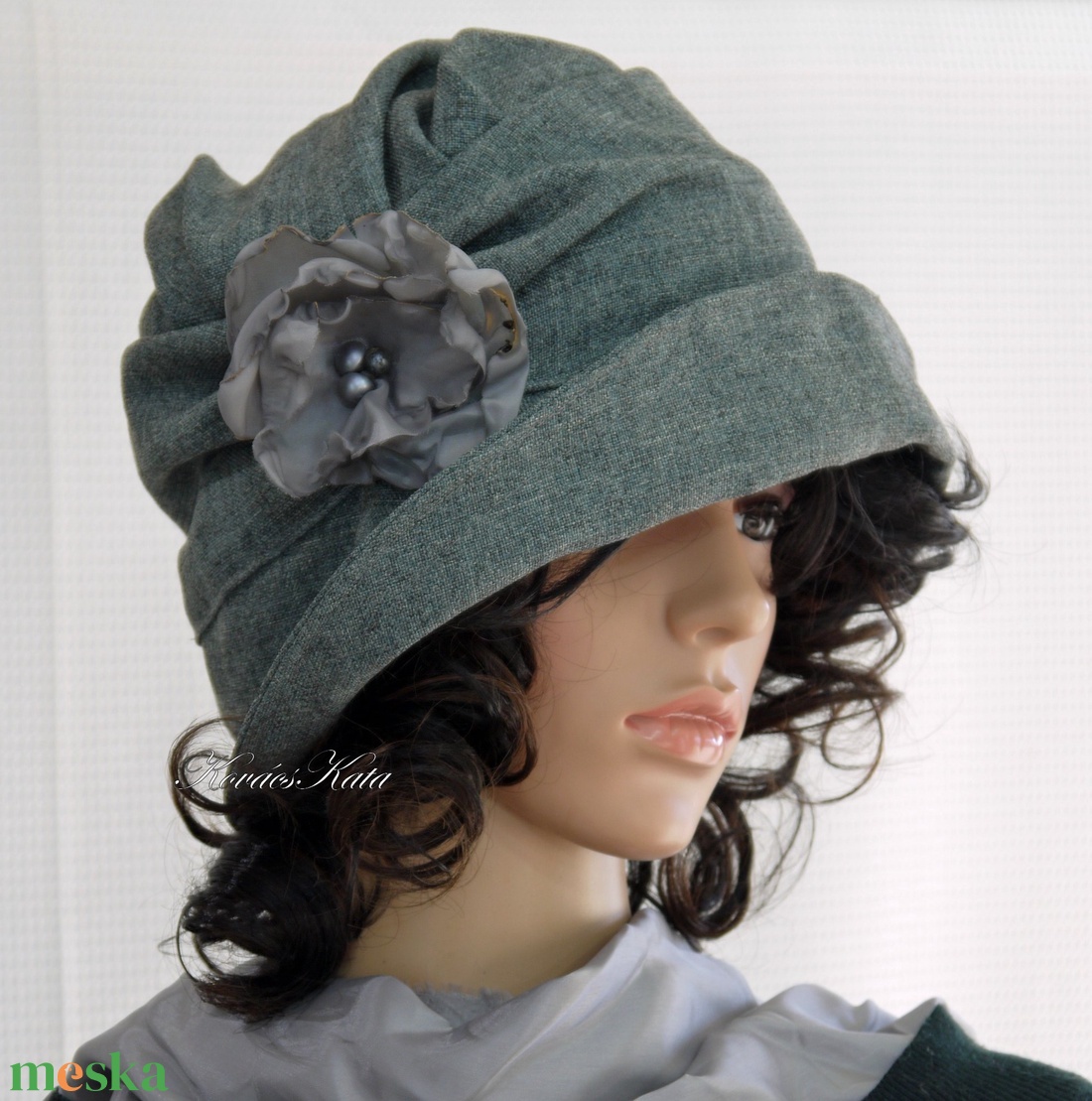 ERNA cloche - gyapjúszövet flapper kalap - ruha & divat - sál, sapka, kendő - kalap - Meska.hu ERNA cloche - gyapjúszövet flapper kalap - ruha & divat - sál, sapka, kendő - kalap - Meska.hu