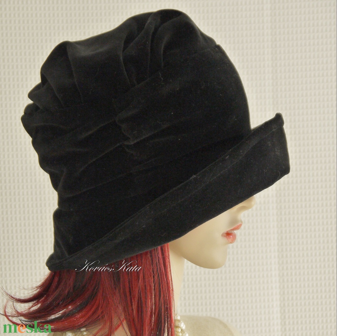 ERNA cloche - bársony flapper kalap - ruha & divat - sál, sapka, kendő - kalap - Meska.hu ERNA cloche - bársony flapper kalap - ruha & divat - sál, sapka, kendő - kalap - Meska.hu