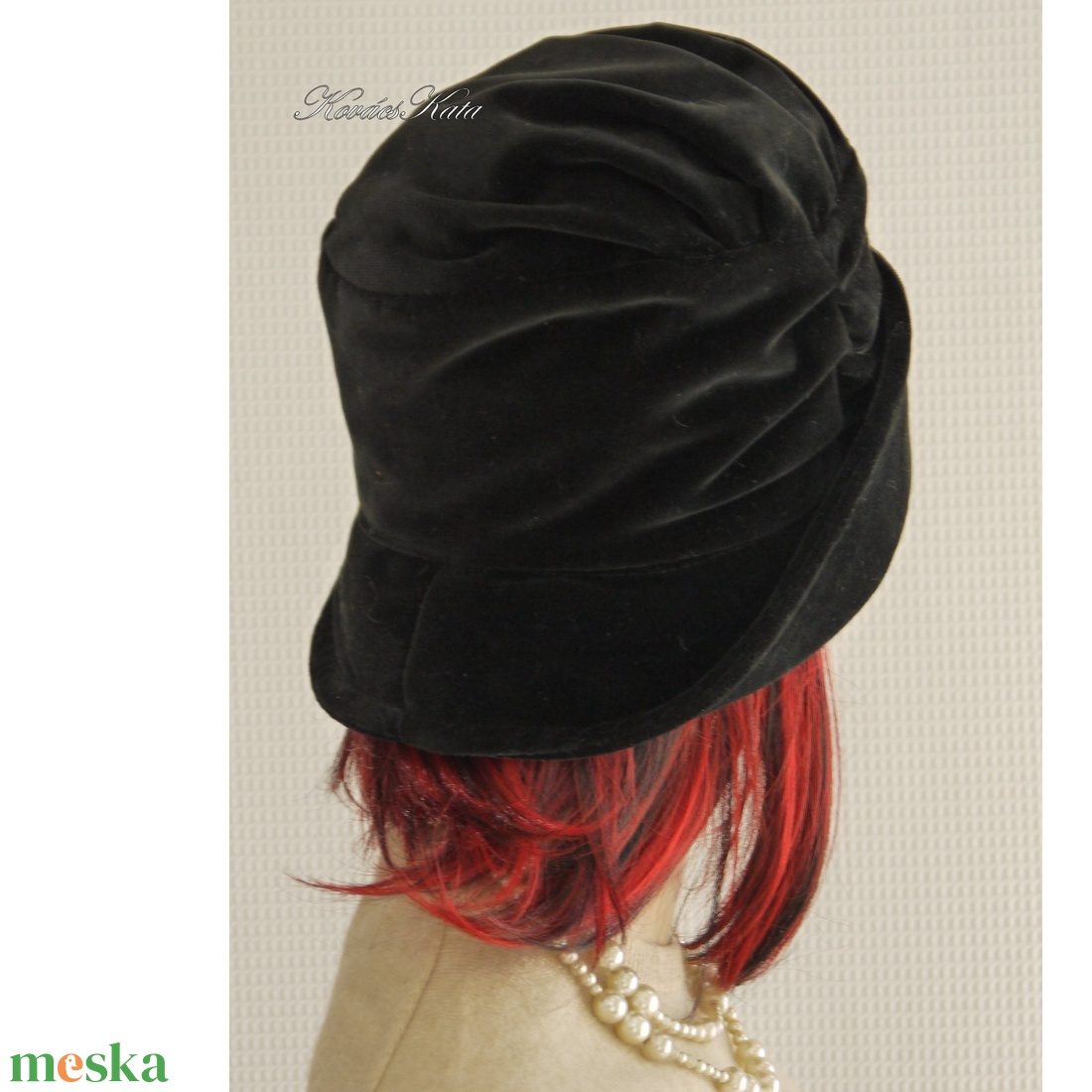 ERNA cloche - bársony flapper kalap - ruha & divat - sál, sapka, kendő - kalap - Meska.hu ERNA cloche - bársony flapper kalap - ruha & divat - sál, sapka, kendő - kalap - Meska.hu