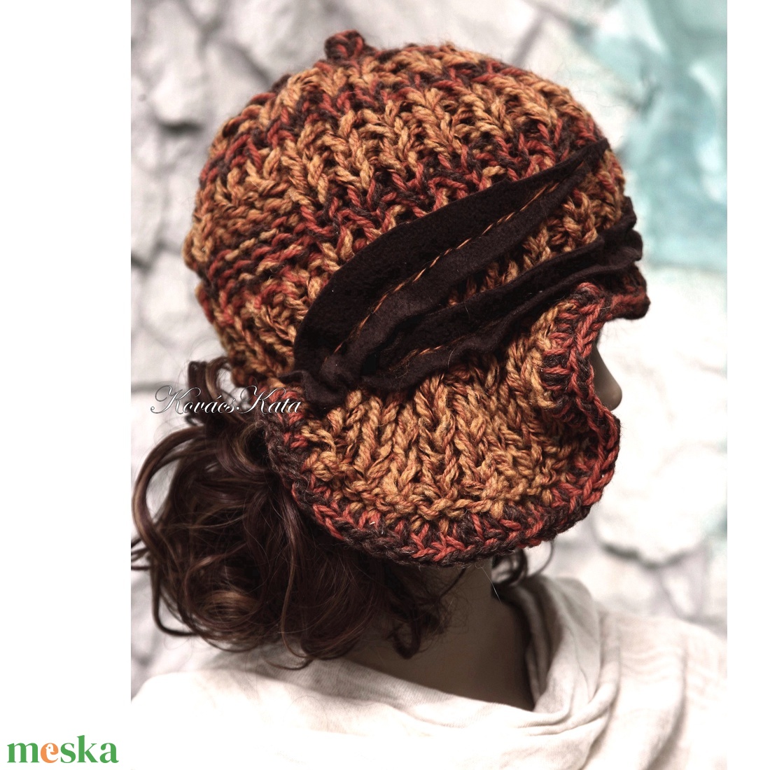 CLOCHE-ART - extravagáns kézzel kötött kalap - ruha & divat - sál, sapka, kendő - sapka - Meska.hu CLOCHE-ART - extravagáns kézzel kötött kalap - ruha & divat - sál, sapka, kendő - sapka - Meska.hu