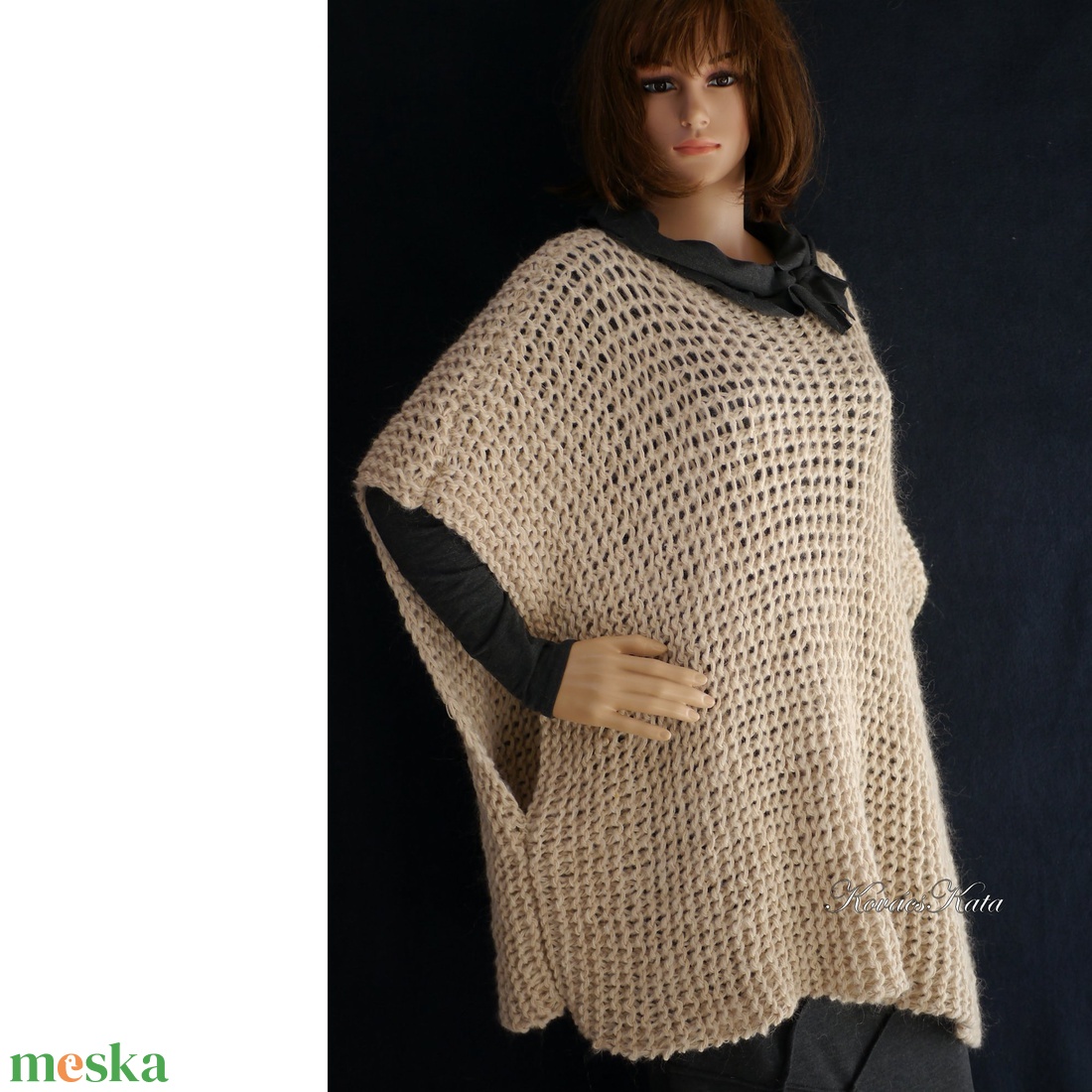 ALPAKA-PONCSÓ - kézzel kötött lagenlook design - ruha & divat - női ruha - poncsó - Meska.hu ALPAKA-PONCSÓ - kézzel kötött lagenlook design - ruha & divat - női ruha - poncsó - Meska.hu