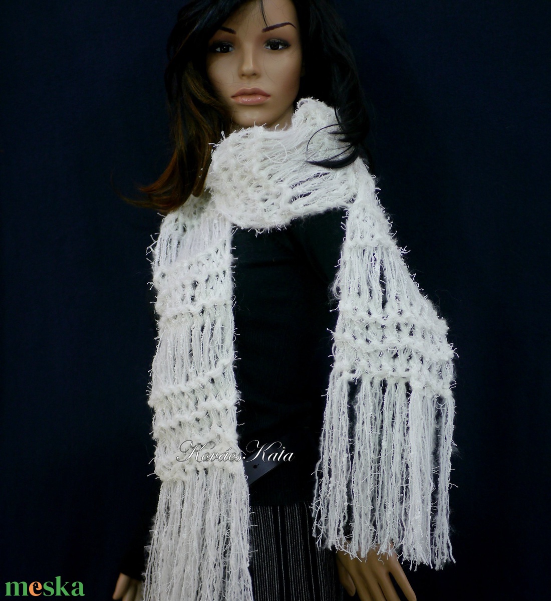 FRINGE SHAWL - extra-vastag kézzel kötött hosszú-rojtos sál / fehér - ruha & divat - sál, sapka, kendő - sál - Meska.hu FRINGE SHAWL - extra-vastag kézzel kötött hosszú-rojtos sál / fehér - ruha & divat - sál, sapka, kendő - sál - Meska.hu