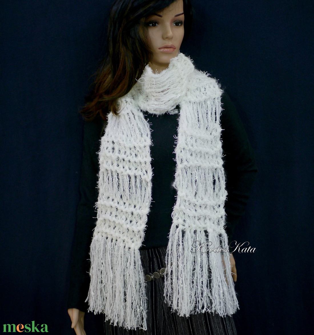 FRINGE SHAWL - extra-vastag kézzel kötött hosszú-rojtos sál / fehér - ruha & divat - sál, sapka, kendő - sál - Meska.hu FRINGE SHAWL - extra-vastag kézzel kötött hosszú-rojtos sál / fehér - ruha & divat - sál, sapka, kendő - sál - Meska.hu