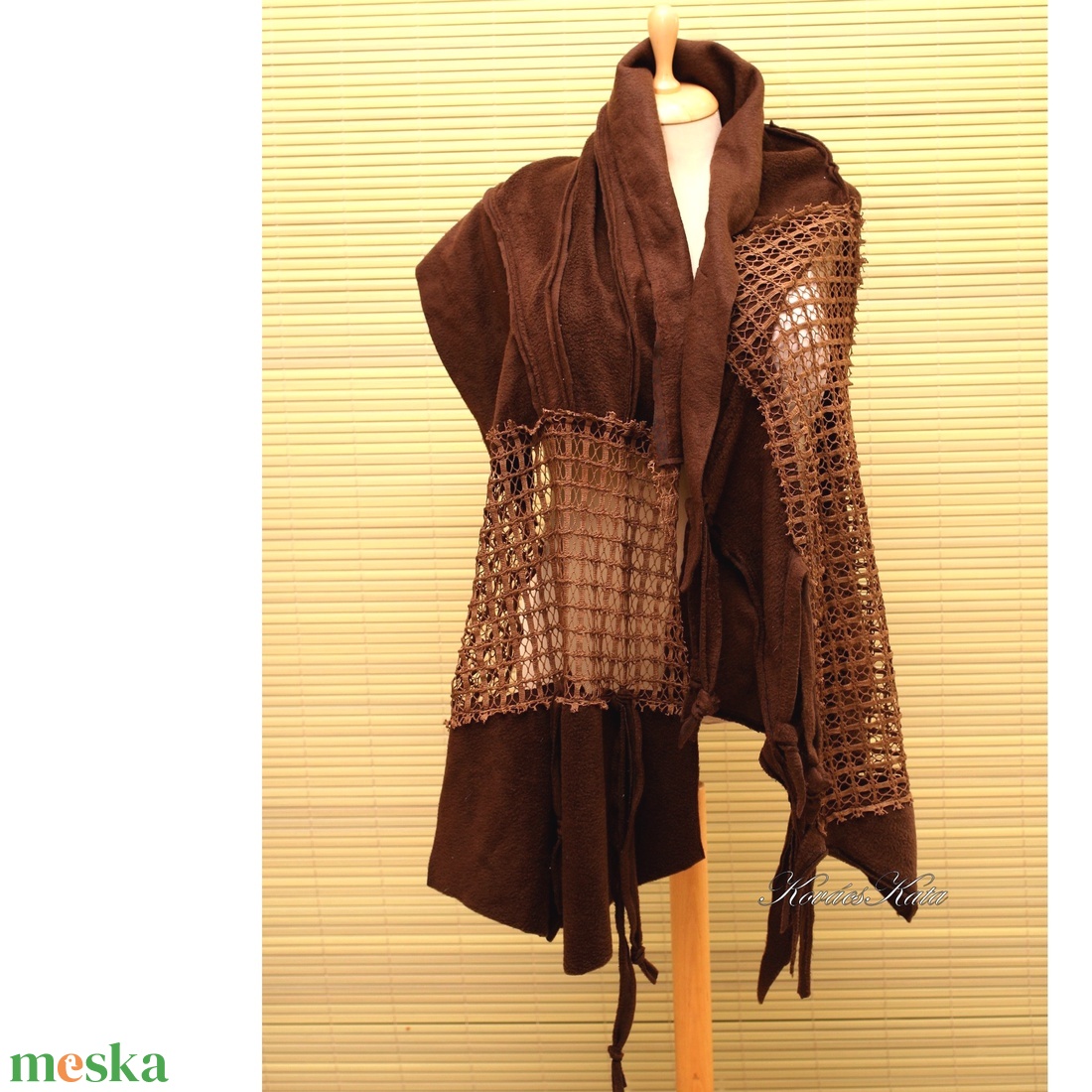 PASKA-STÓLA / csokoládé - polár + csipke patchwork design széles sál - ruha & divat - sál, sapka, kendő - stóla - Meska.hu PASKA-STÓLA / csokoládé - polár + csipke patchwork design széles sál - ruha & divat - sál, sapka, kendő - stóla - Meska.hu