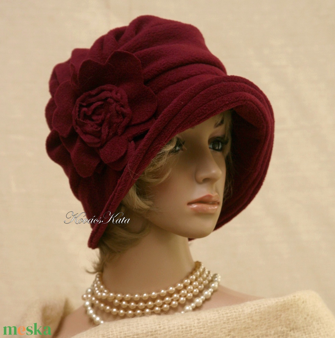 ERNA cloche /cherry - polár flapper kalap - ruha & divat - sál, sapka, kendő - kalap - Meska.hu ERNA cloche /cherry - polár flapper kalap - ruha & divat - sál, sapka, kendő - kalap - Meska.hu