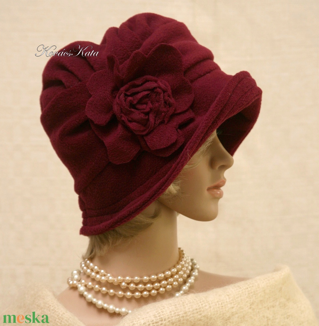 ERNA cloche /cherry - polár flapper kalap - ruha & divat - sál, sapka, kendő - kalap - Meska.hu ERNA cloche /cherry - polár flapper kalap - ruha & divat - sál, sapka, kendő - kalap - Meska.hu