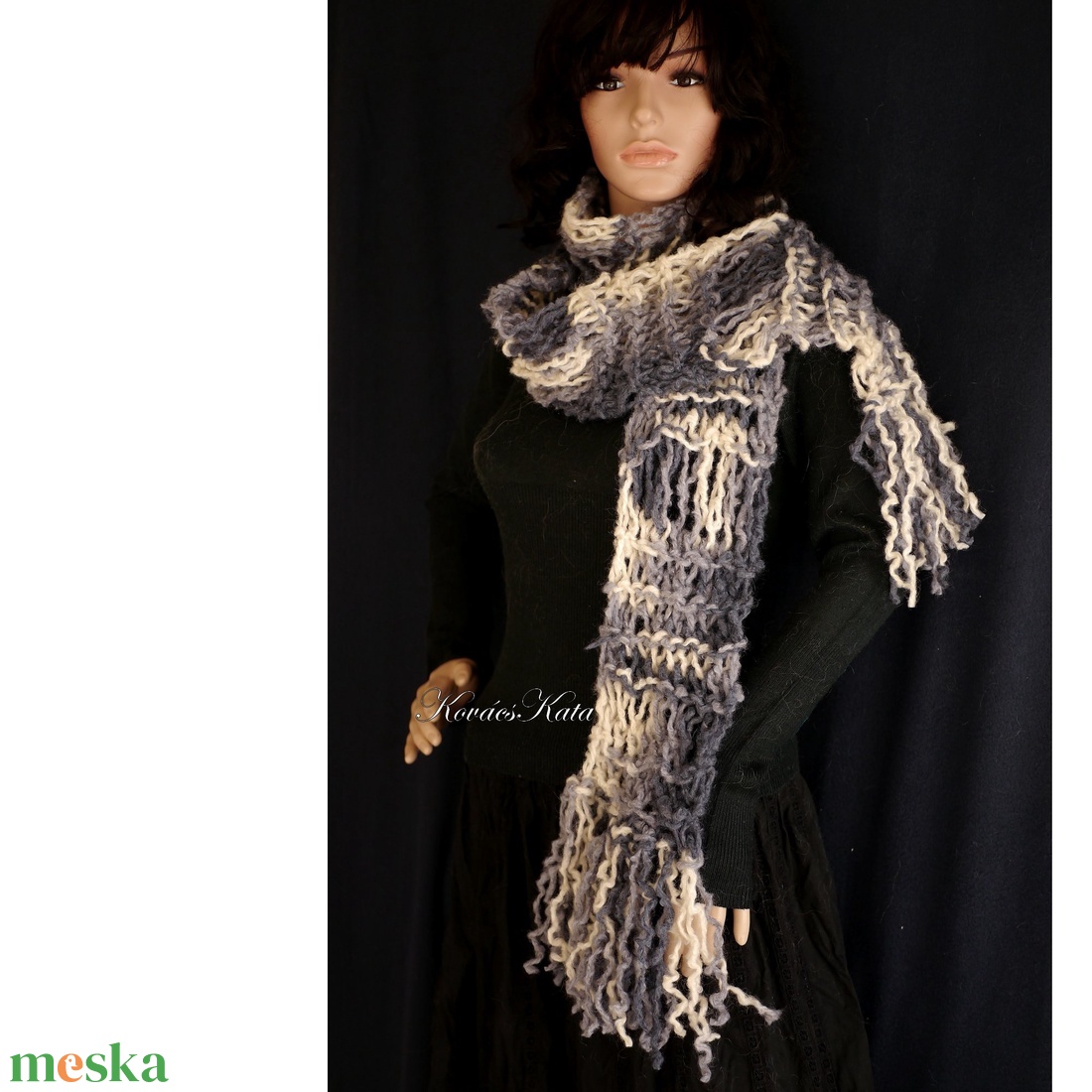 FRINGE SHAWL - extra-vastag kézzel kötött hosszú-rojtos sál / szürke batik - ruha & divat - sál, sapka, kendő - sál - Meska.hu FRINGE SHAWL - extra-vastag kézzel kötött hosszú-rojtos sál / szürke batik - ruha & divat - sál, sapka, kendő - sál - Meska.hu