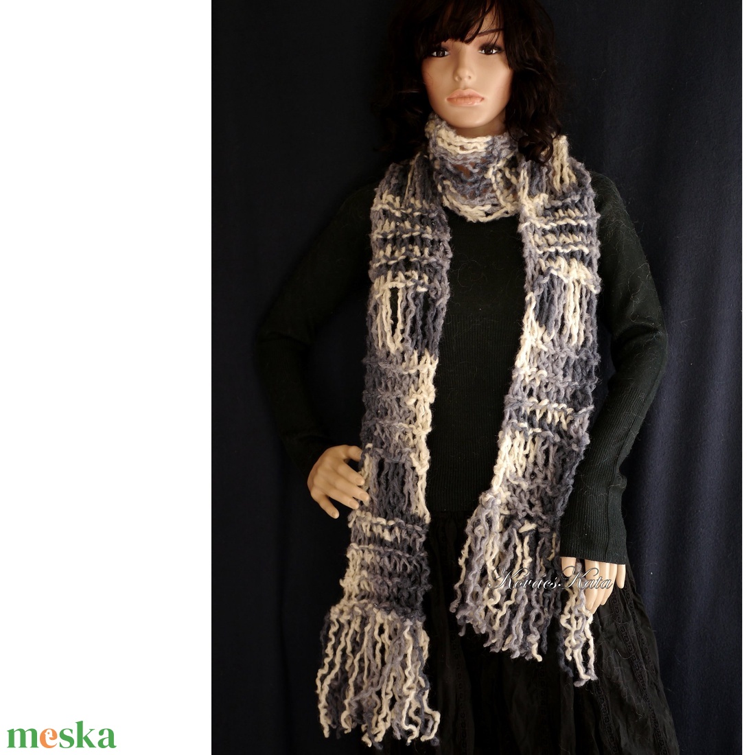FRINGE SHAWL - extra-vastag kézzel kötött hosszú-rojtos sál / szürke batik - ruha & divat - sál, sapka, kendő - sál - Meska.hu FRINGE SHAWL - extra-vastag kézzel kötött hosszú-rojtos sál / szürke batik - ruha & divat - sál, sapka, kendő - sál - Meska.hu