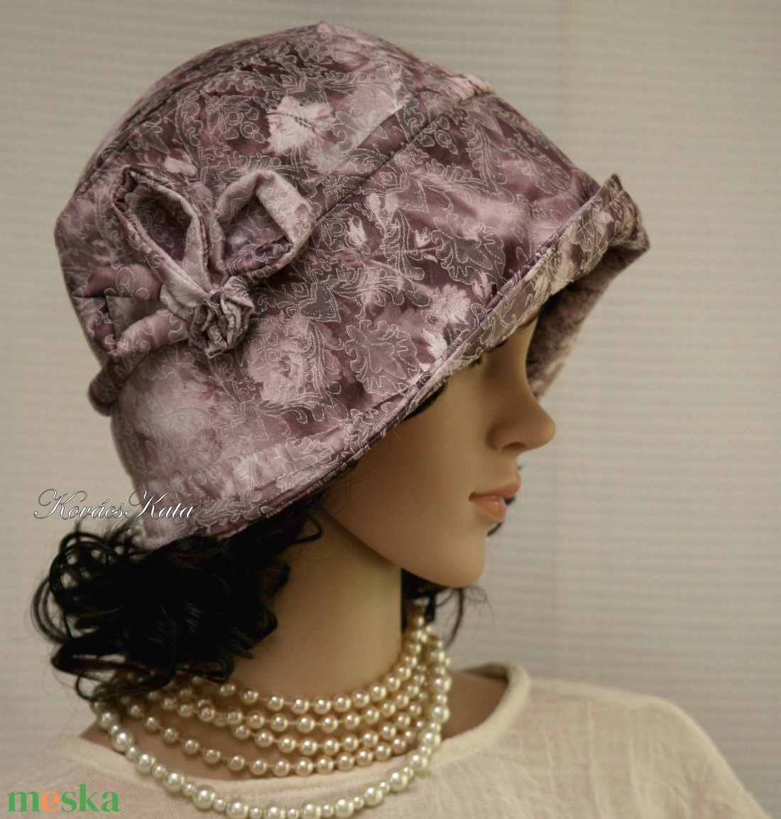 MALINKA - brokátmintás flapper kalap - ruha & divat - sál, sapka, kendő - kalap - Meska.hu MALINKA - brokátmintás flapper kalap - ruha & divat - sál, sapka, kendő - kalap - Meska.hu