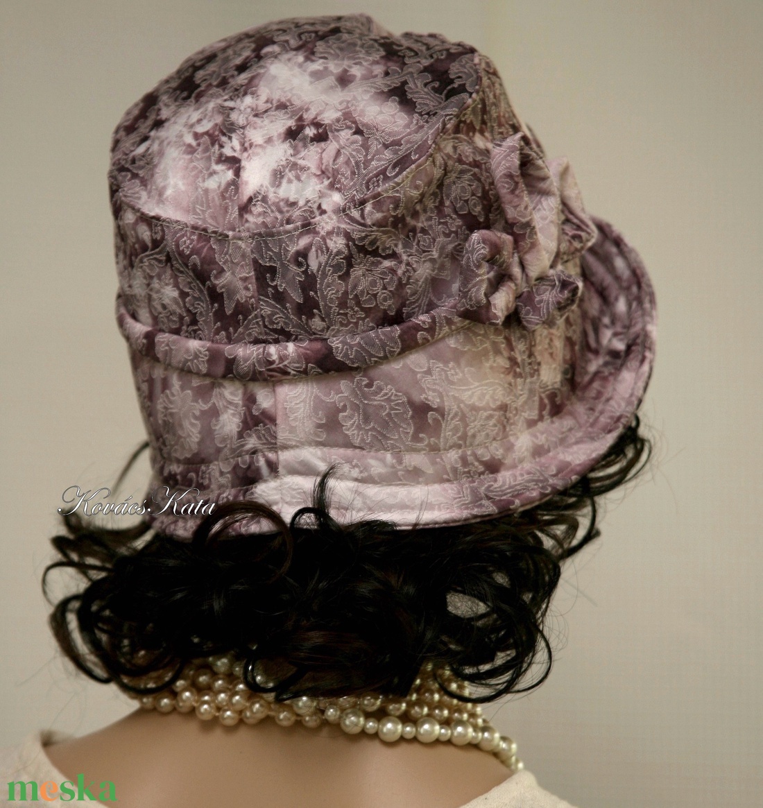 MALINKA - brokátmintás flapper kalap - ruha & divat - sál, sapka, kendő - kalap - Meska.hu MALINKA - brokátmintás flapper kalap - ruha & divat - sál, sapka, kendő - kalap - Meska.hu